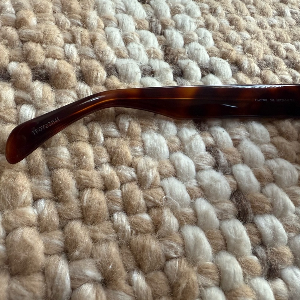 Celine Triomphe 01 Oval Sunglasses (Preowned Like NEW) - Picture 6 of 16
